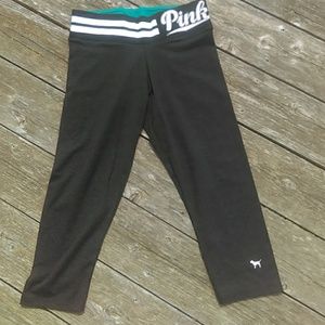 VS Pink Yoga Capris